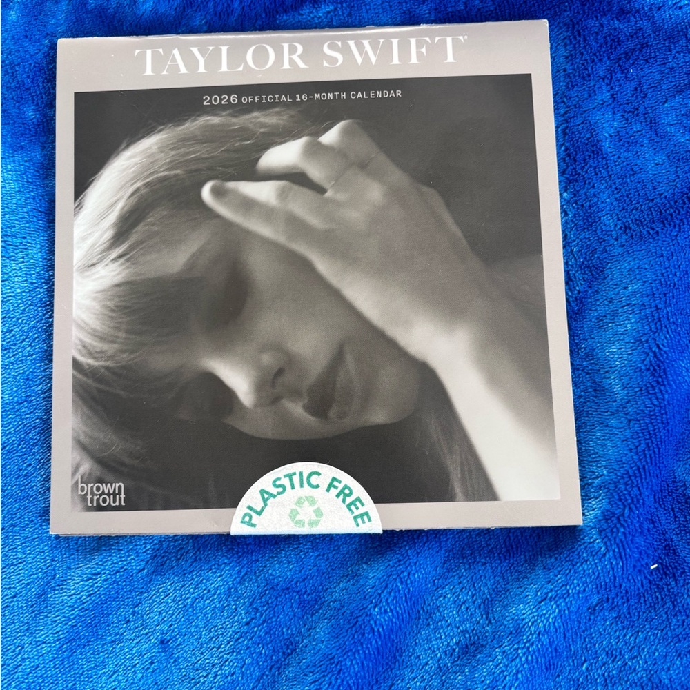 Taylor Swift 2026 Official 16-Month Calendar - Black and White